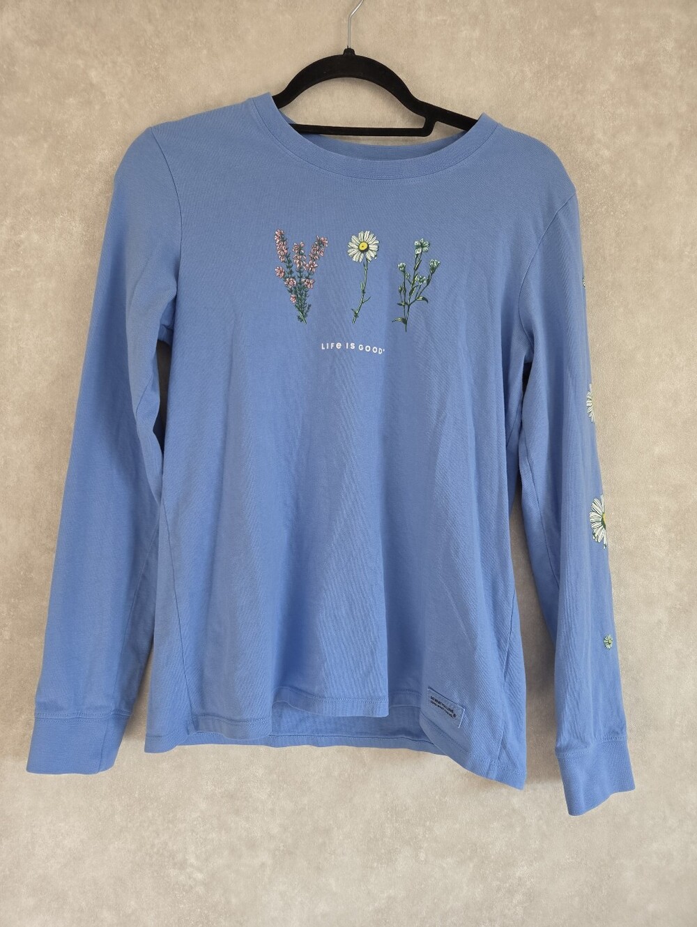 Life is Good Women's Wildflower Small Long Sleeve Crusher Classic Fit